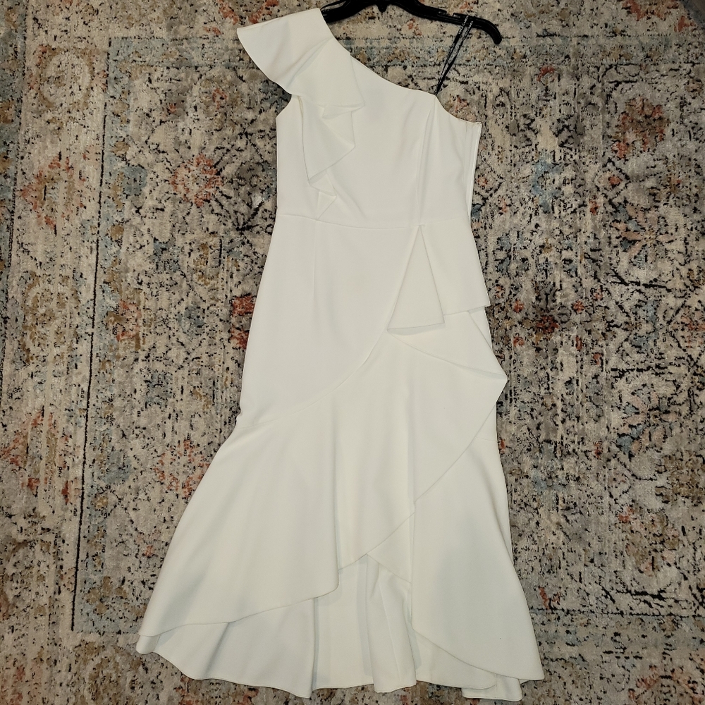 Vince Camuto one shoulder ivory dress